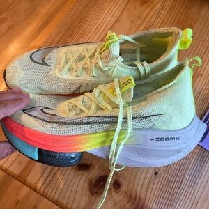 Women’s Nike zoom x